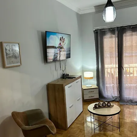 Kanigos 3 Bedroom View Center Of Apartment *