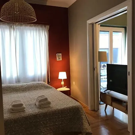 Kanigos 3 Bedroom View Center Of Apartment